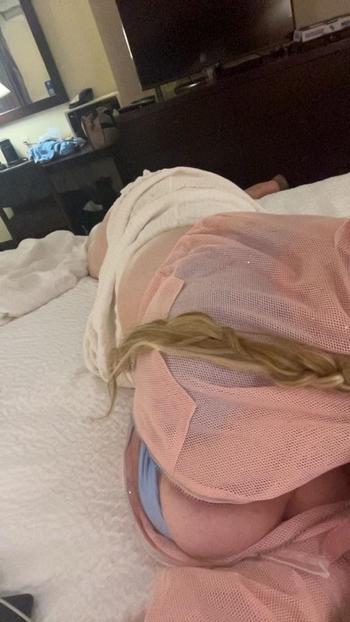 kindness, 30  female escort, Spokane